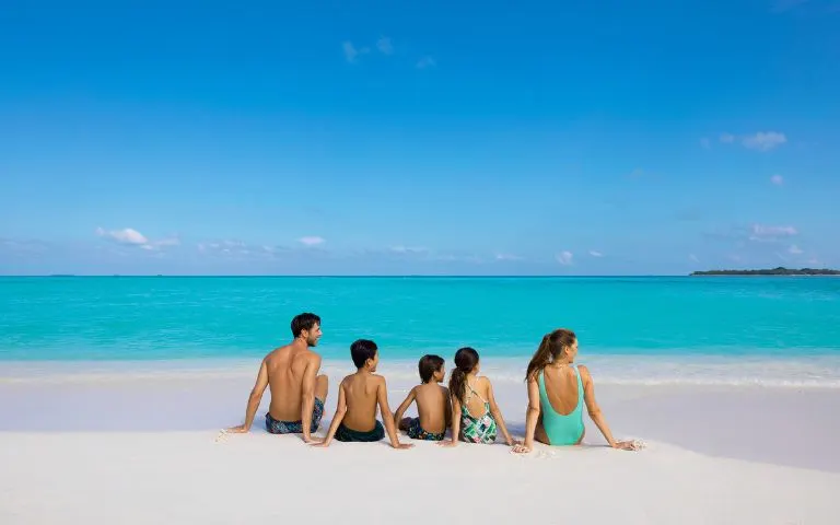 Bringing your family the Maldives dependent visa for spouses and children