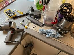 Dyson V11 Pulsing or Cutting Out